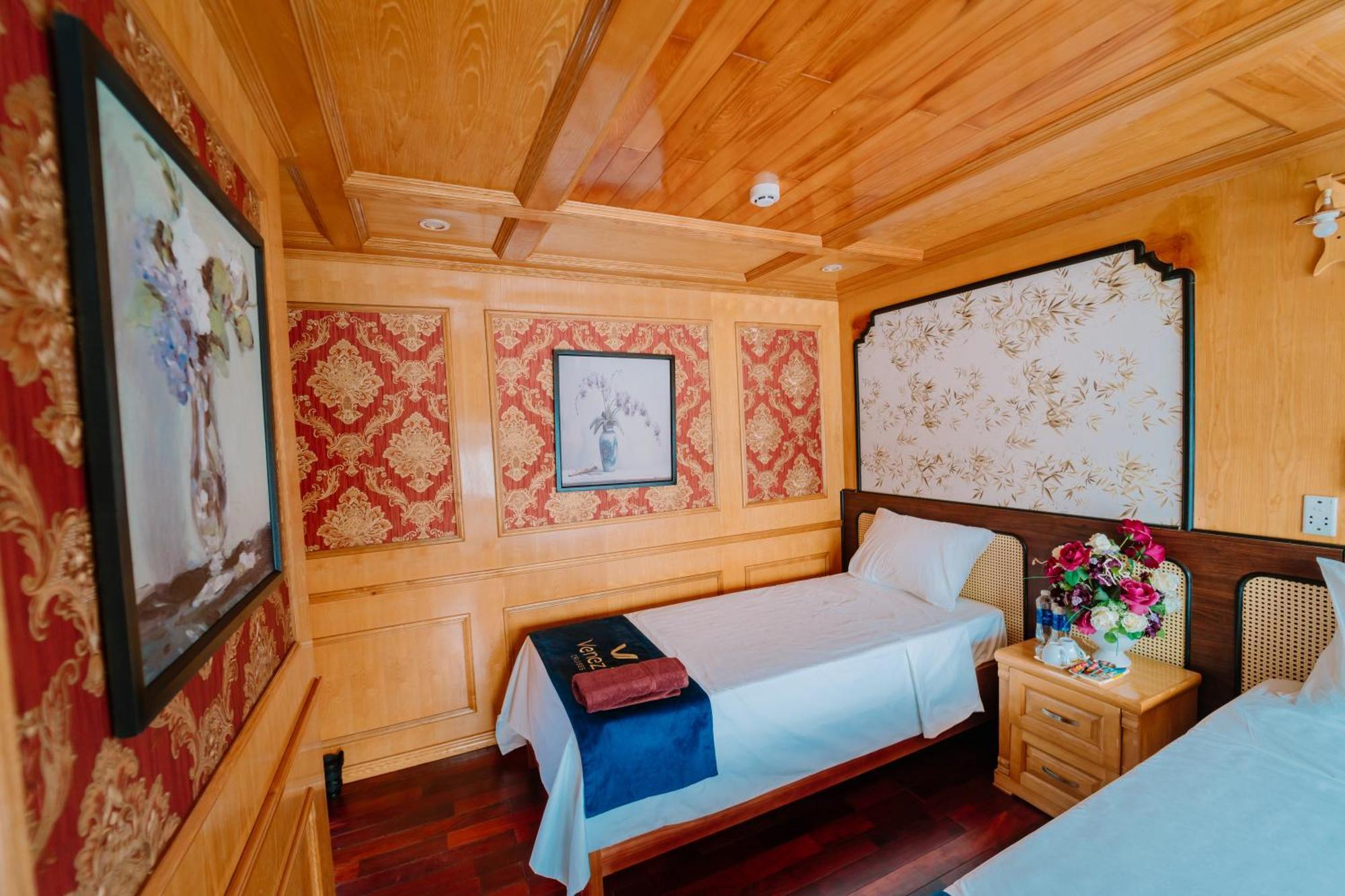 Venezia Boutique Cruises - Catba Island Otel Chan Chau Dış mekan fotoğraf